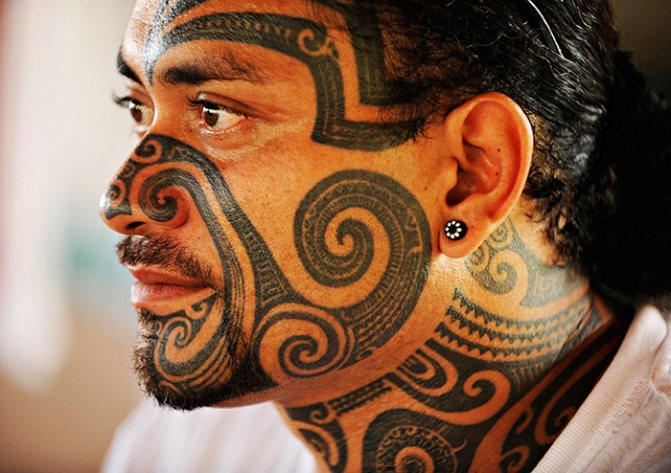Tatuaggio Maori. Schizzi, foto, significato su avambraccio, gamba, spalla, polpaccio, manica