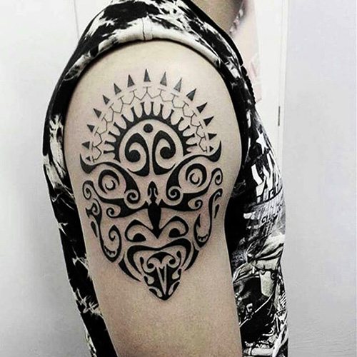 Maori tattoo. Schetsen, foto, betekenis op de onderarm, been, schouder, kuit, mouw