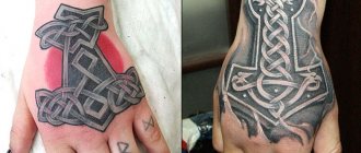 Tattoo Hammer Thor. Betydning på armen, hånden, ryggen, skulderen, benet, foto