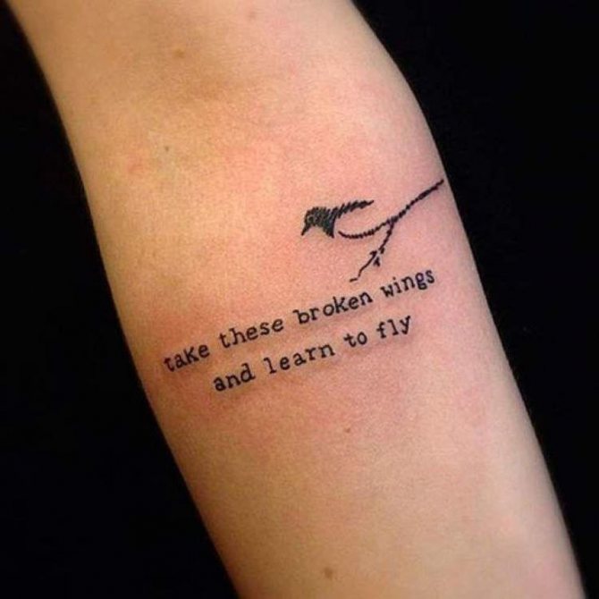 Tetoválás Bölcs szavak az erő