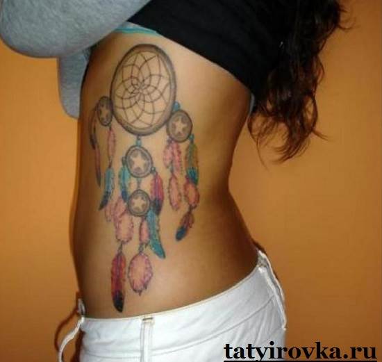 Tatuaggio sul lato e il loro significato 10