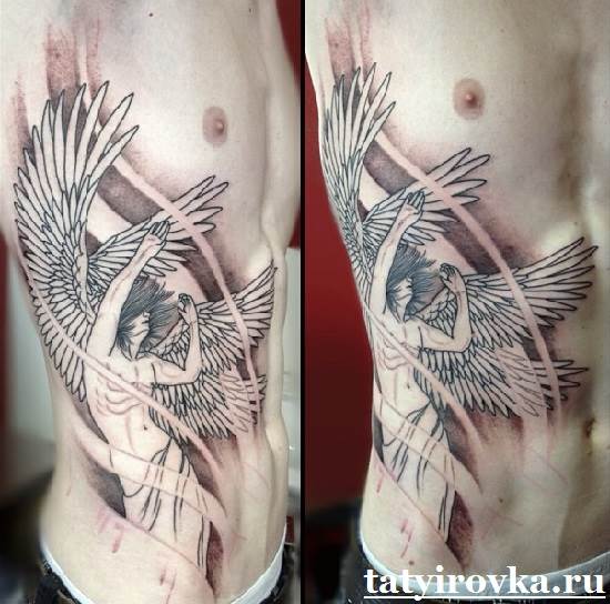 Tetoválás-az-oldalon-és-ez-szaglik-5