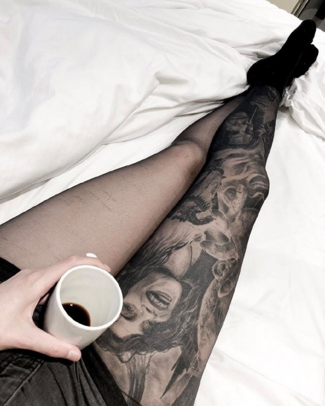 女性大腿上的纹身