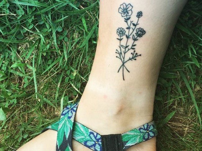 Τατουάζ στο πόδι για κορίτσια. Φωτογραφίες και έννοιες γυναικείων τατουάζ, σχέδια, μοτίβα, όμορφα, μικρά, πρωτότυπα