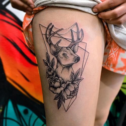 Tatuagem de veado. Foto, o que significa, esboços para raparigas, homens na mão, perna, coxa