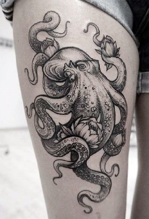 Aštuonkojo tatuiruotė ant merginos kojos - nuotrauka