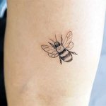 Tatuiruotė bitė