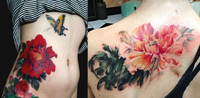 女の子のための胸のタトゥー。写真、デザイン、意味：翻訳、小さな、美しい、バラの花、心、ゴシックと碑文