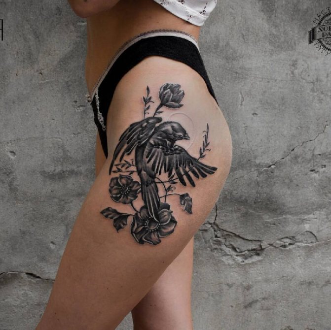 Getatoeëerde vogels - Tattoo van een vogel op mijn been - Tattoo van een vogel op mijn been
