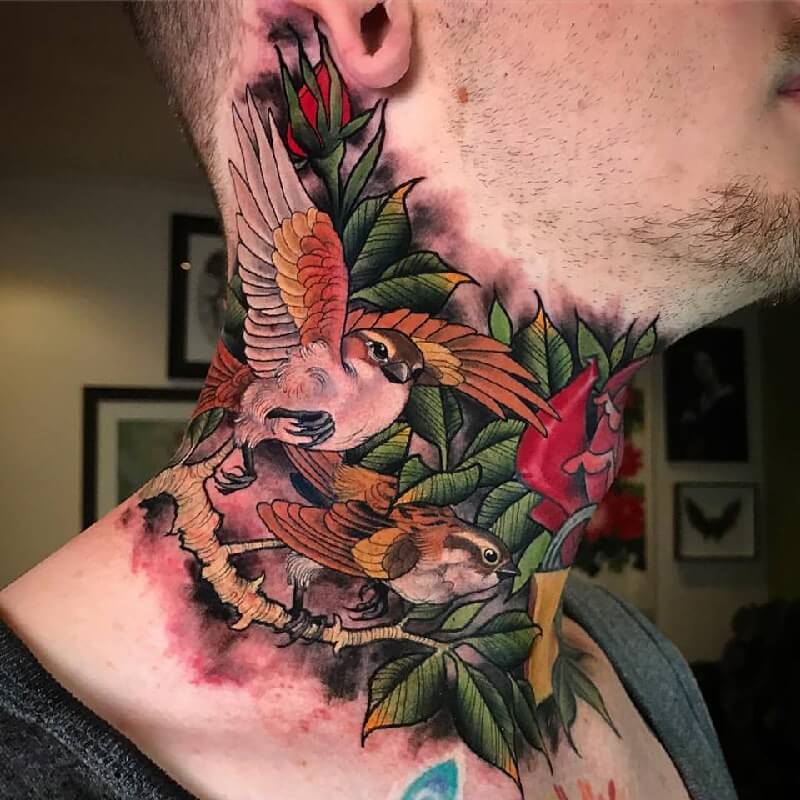 Tattoo een vogel - Vogel tattoo - Tattoo van een vogel op je nek