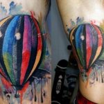 πολύχρωμο τατουάζ με μπαλόνι