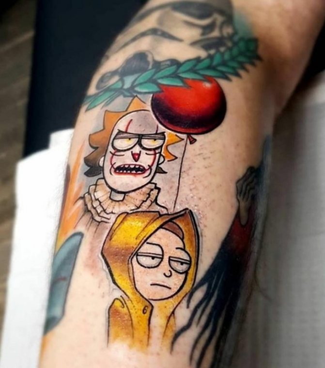 Tattoo van Rick and Morty. Zwart-wit tatoeages op arm, been, hand, ribben, foto