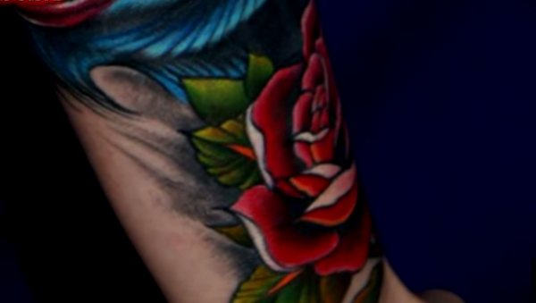 Tatuagem de rosas