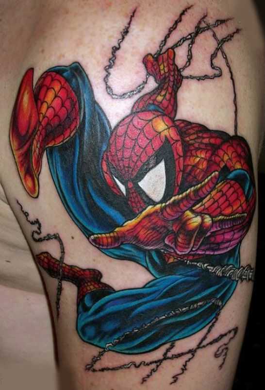 Tatuagem com o Homem-Aranha.