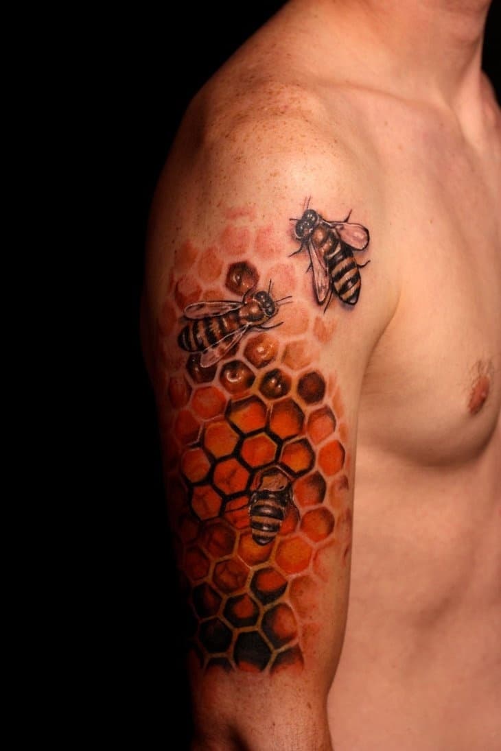 символика на татуировката пчела