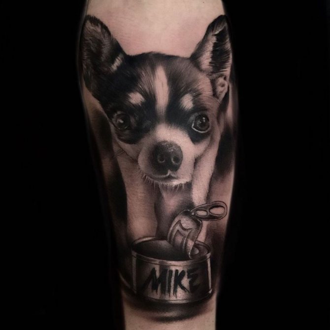 hond tattoo op hand