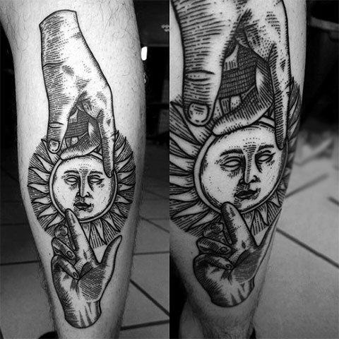 Τατουάζ ήλιος σε ένα πόδι