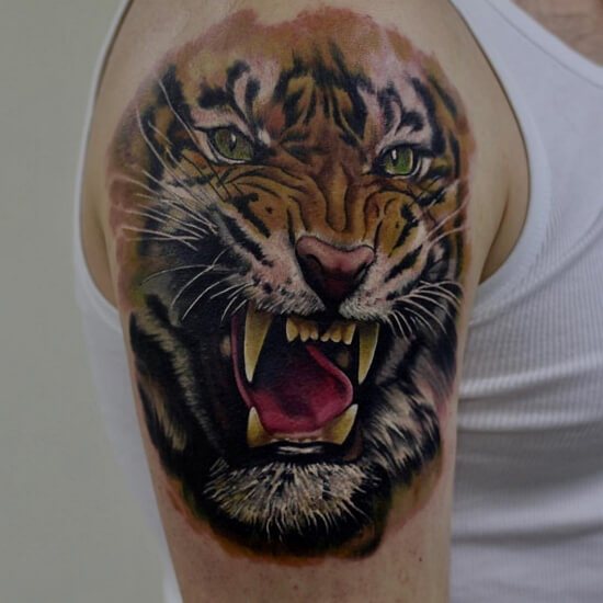Tatuagem de uma fotografia de um tigre