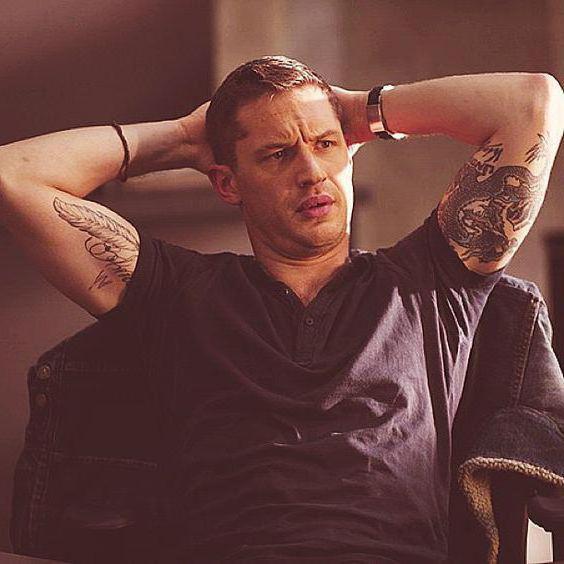 tom hardy tatuiruotė