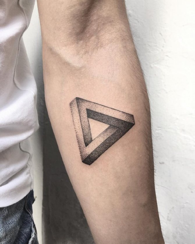 triângulo de tatuagem