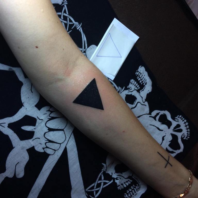 driehoek tattoo
