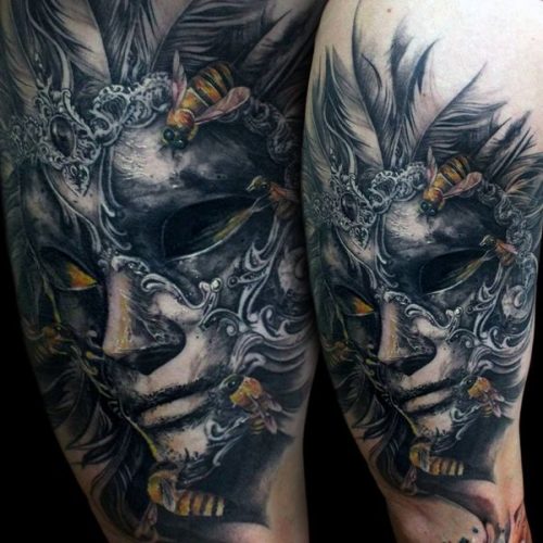 Tatuaggio in stile barocco. Schizzi su braccio, polso, gamba, schiena, vita. Foto