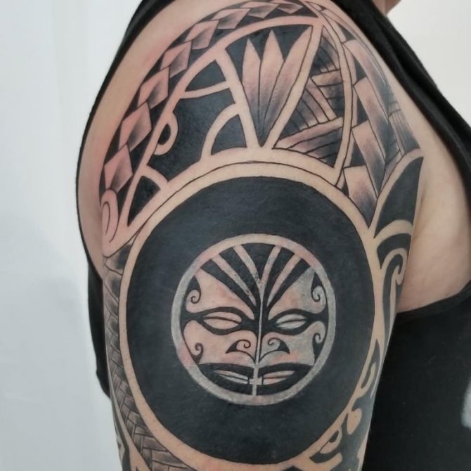 Στυλ τατουάζ Trayblade