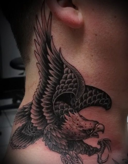 Τατουάζ σε σχήμα αετού