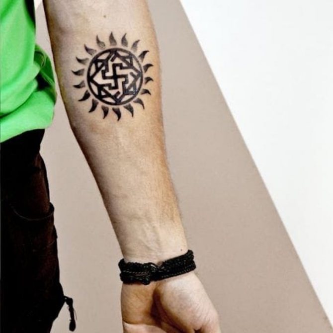 tetovací amulet Valkýra