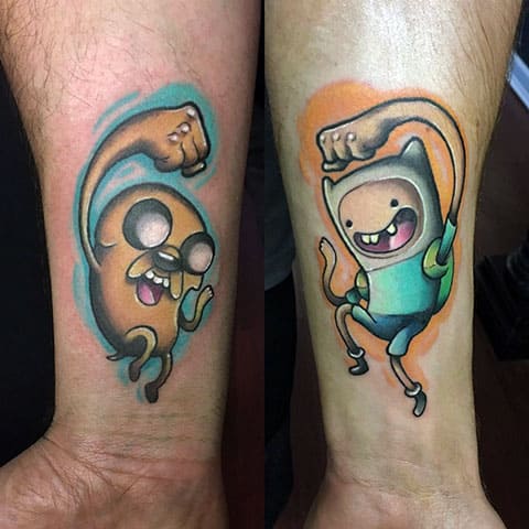 Tattoo Adventure Time på håndleddet