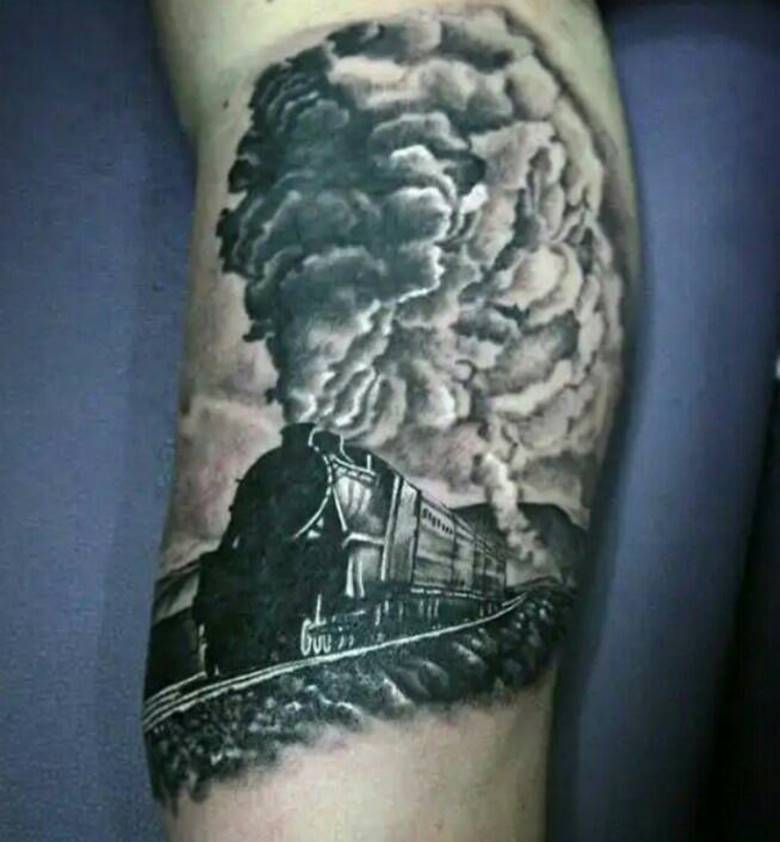 Tatuaj de un feroviar