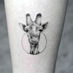 Tattoo giraf