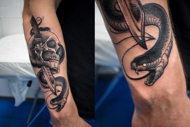 Tetovanie hada s mečom