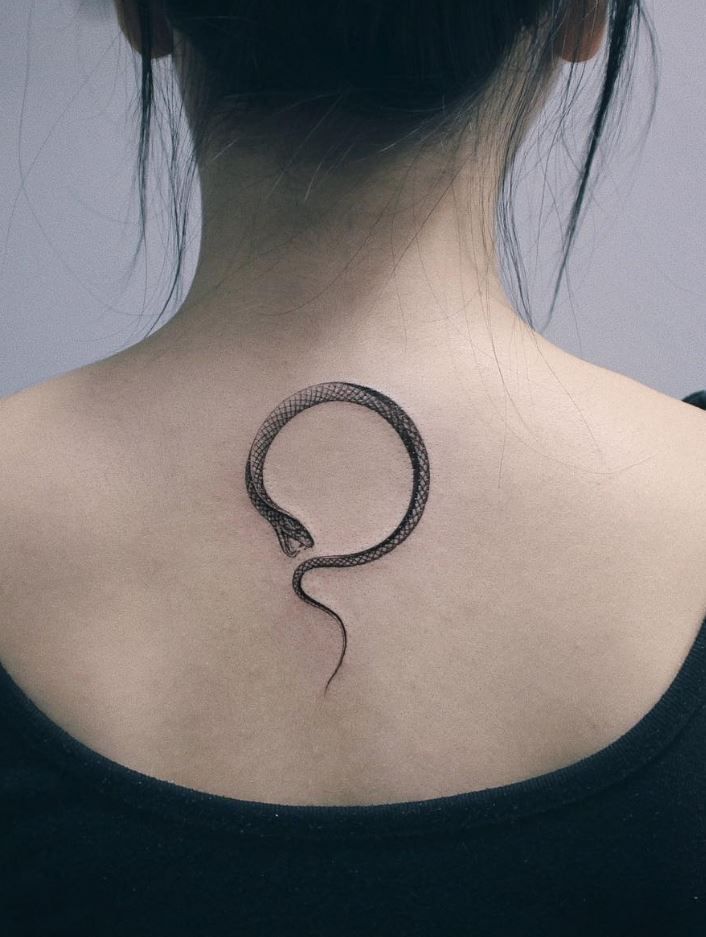 slange tatovering - betydning af tatovering