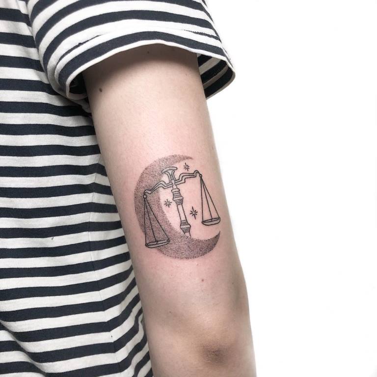 Tatuaj de semnul zodiacal Libra