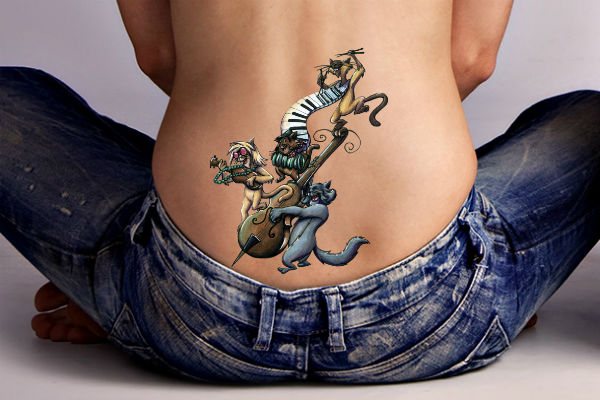 猫のタトゥー写真