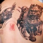 Tatuaggio di un leone-straniero