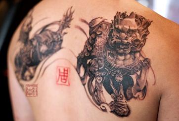Τατουάζ ενός λιονταριού-φρουρού