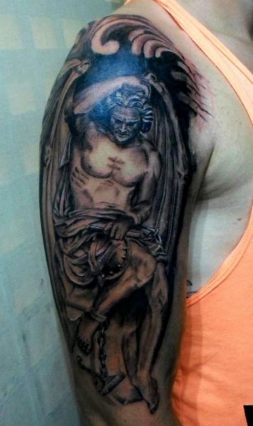 Tattoo Lucifer - historie, fuld beskrivelse, placering, designmuligheder, interessante billeder