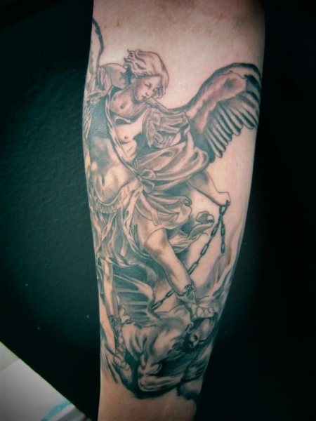 Lucifer tetoválás - történet, teljes leírás, elhelyezkedés, tervezési lehetőségek, érdekes fotók