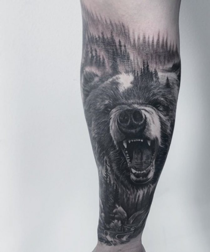 татуировка на ръка гора