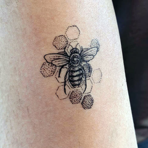 Tatuaj de o albină