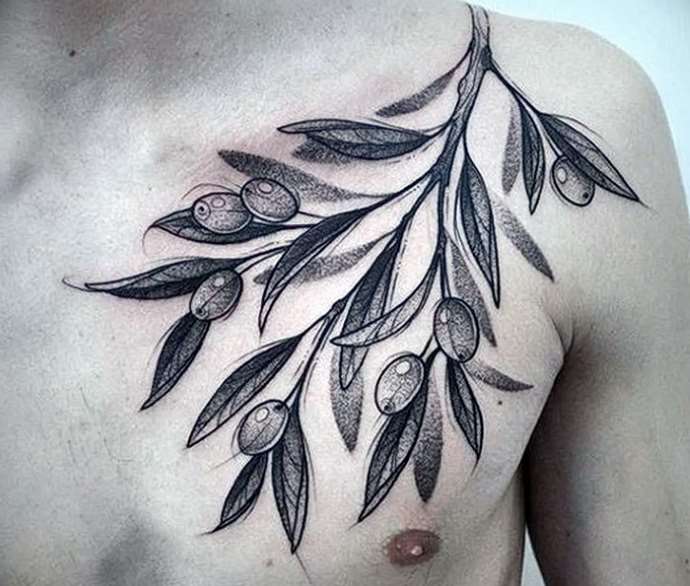 Tatuaggio di un ramo sul petto