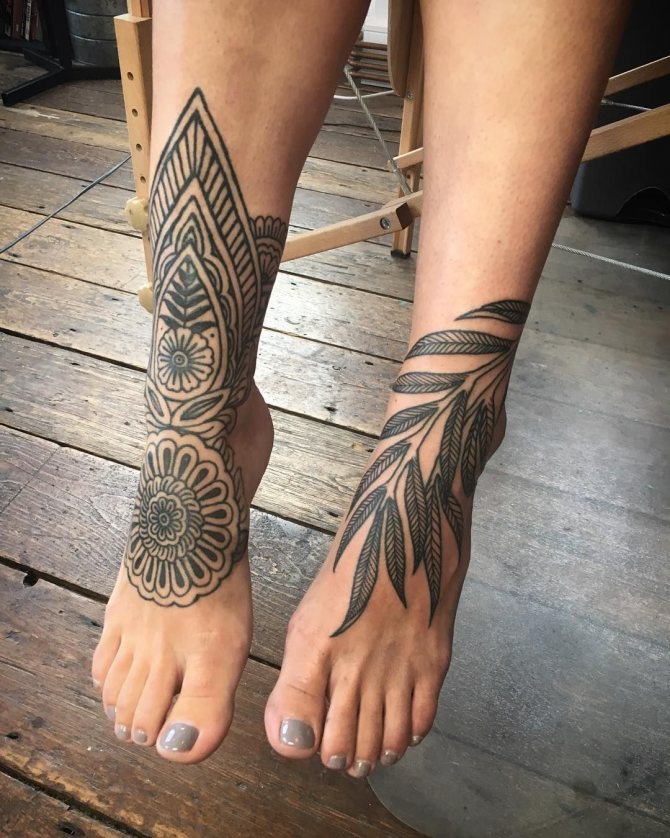 Tattoo auf Mädchen Bein: 2022 beste Designs