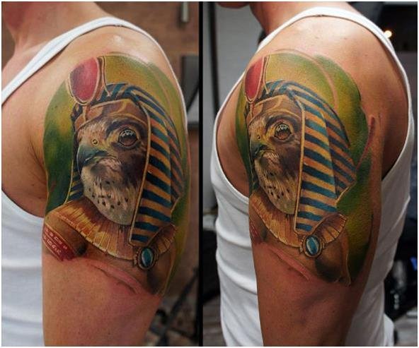 基于古埃及万神殿的纹身：想法和意义