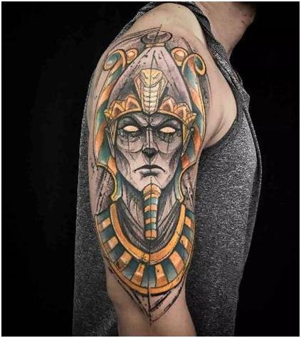 基于古埃及万神殿的纹身：想法和意义