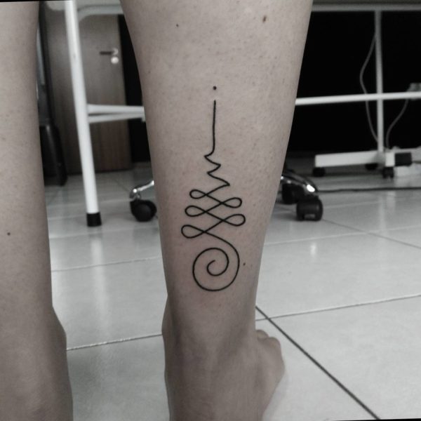 Τατουάζ UNALOME: σημασία, φωτογραφία και σχέδια για γυναίκες