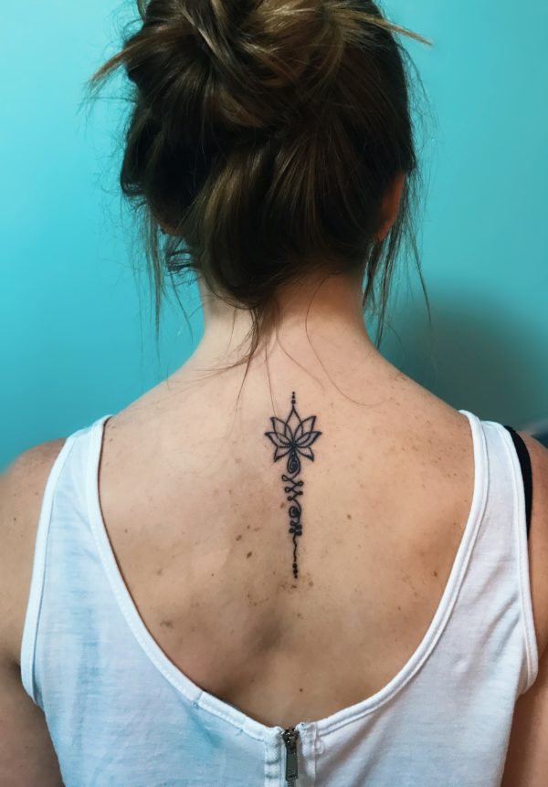 UNALOME τατουάζ: σημασία, φωτογραφία και σχέδια για γυναίκες