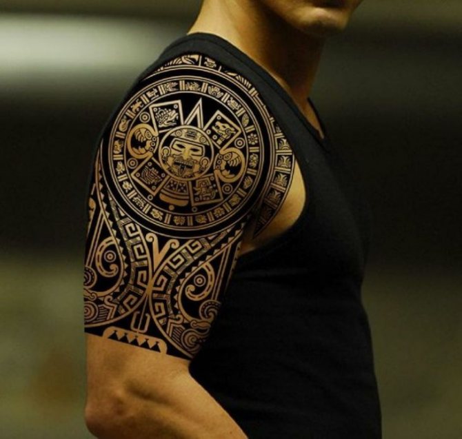 tribale tatoeage