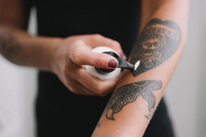 Îngrijirea tatuajelor